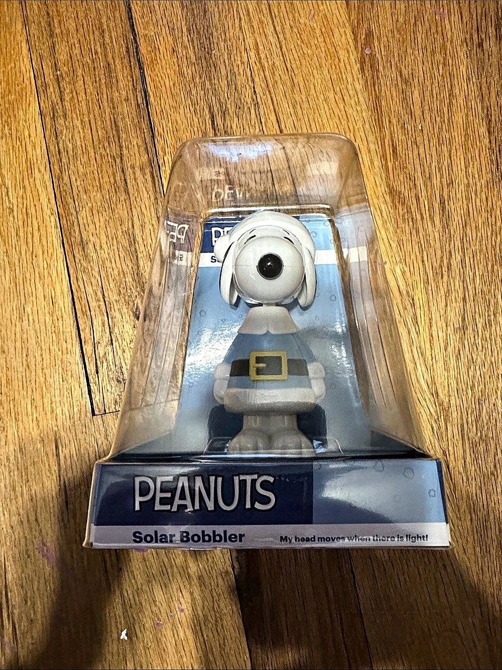 Peanuts Solar Bobbler Snoopy Decor NWT